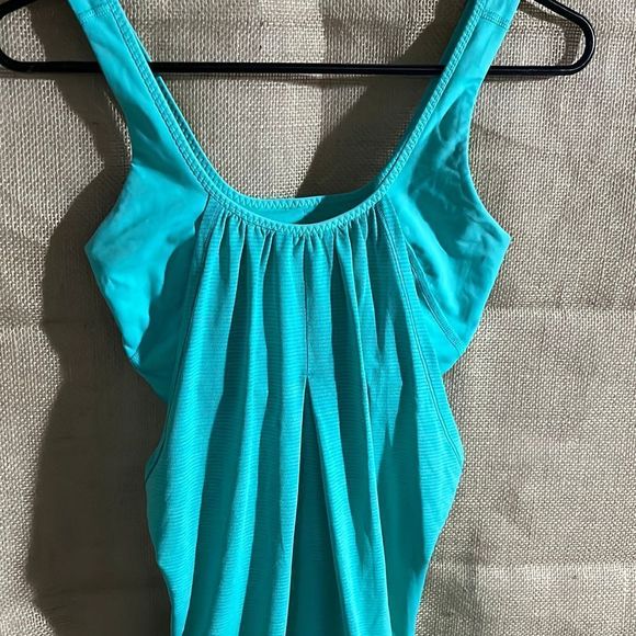Lululemon Run Times Tank Size 4 - Picture 2 of 6